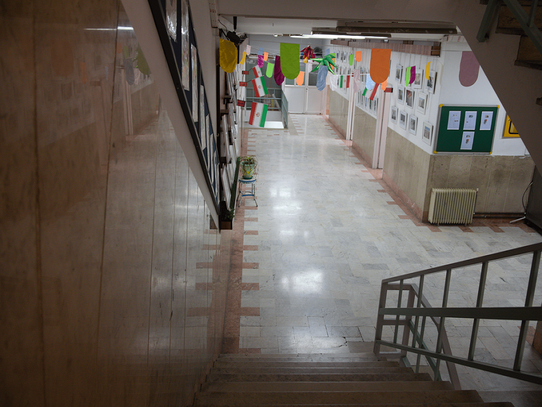 هنرستان فنی دختران